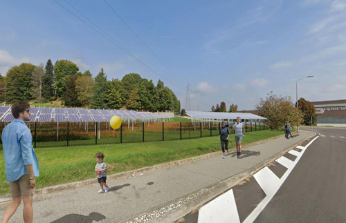 Foto che raffigura impianto fotovoltaico di fronte a negozio Esselunga Quaregna Cerreto