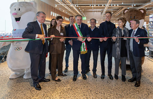 immagine dell'inaugurazione del supermarket di novedrate